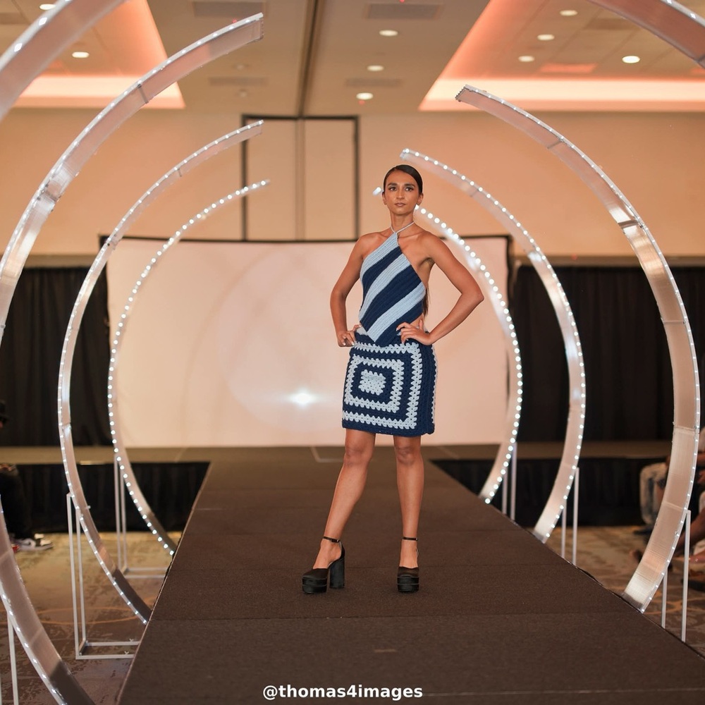 Blue Geometric Pattern Dress - Picture 3 of 3
